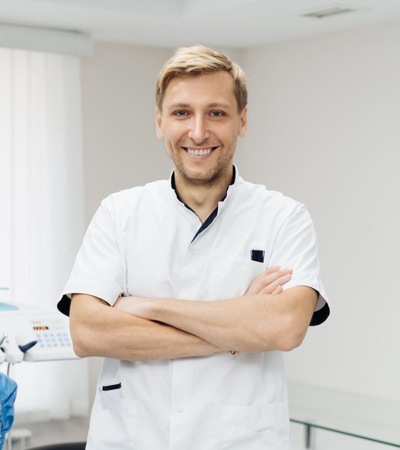 Dr. Lucas Almeida
